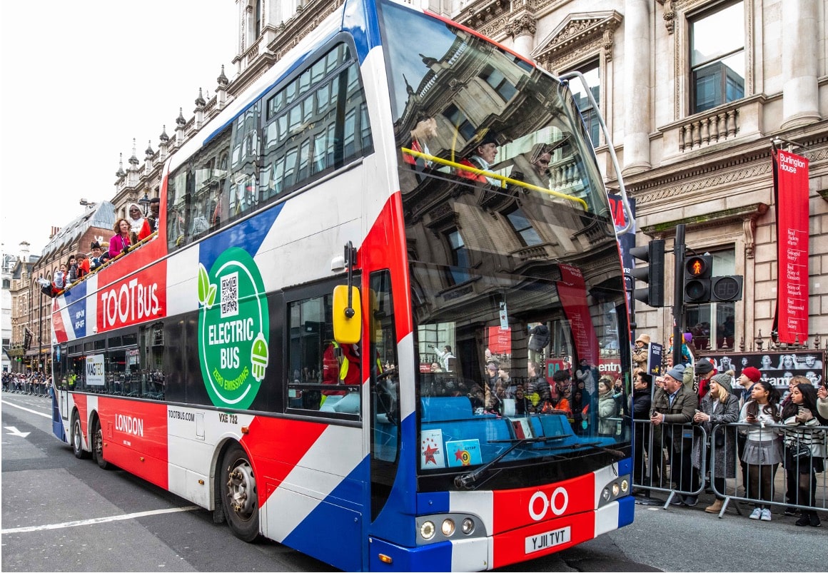 Tootbus, the world’s greenest sightseeing bus company,  partners with VEV to manage EV bus fleet