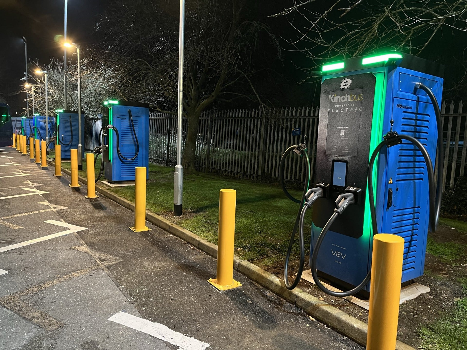 VEV powers Loughborough’s transition to electric buses with smart charging and on-site solar for Kinchbus